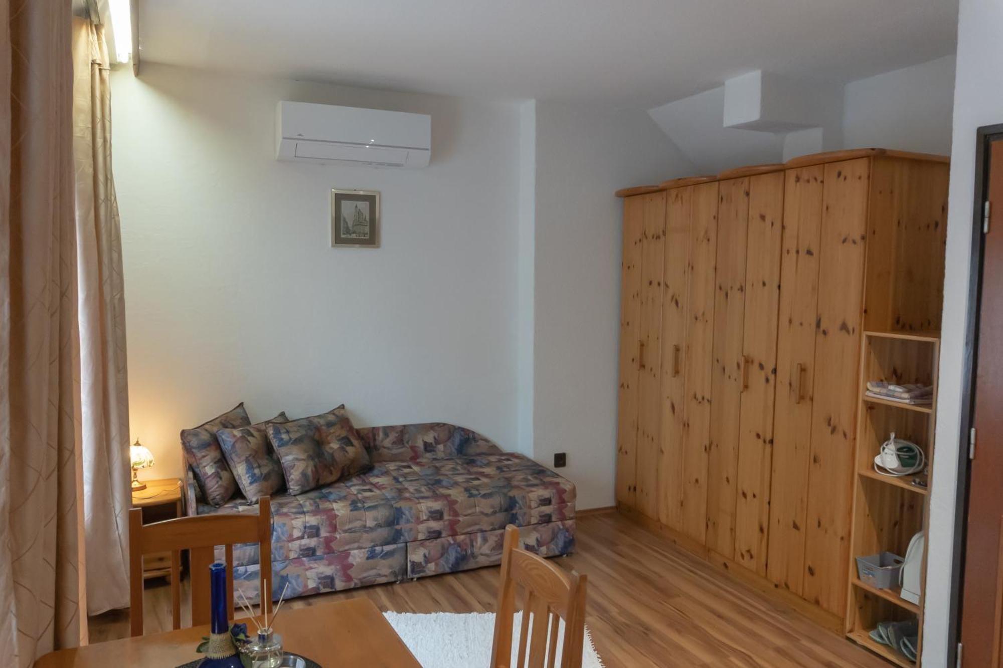 Rent A Scooter Vendeghaz Daire Zamárdi Dış mekan fotoğraf